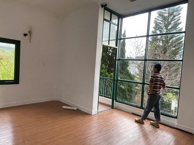 Cho thuê villa sân vườn đường nguyễn hữu cảnh phường 8 đà lạt giá 68 triệu 4