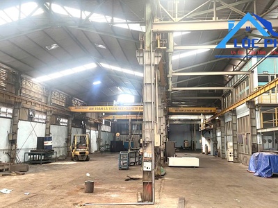 Cho thuê xưởng 2000m2 có 3 cẩu trục 5 tấn phường phước tân, đồng nai 0