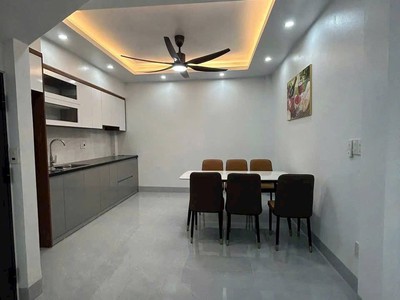 Bán căn nhà 4 tầng ngõ đường Nguyễn Văn Linh, ph Thanh Bình, TP HD, 50m2, mt 4m, 3 ngủ 2