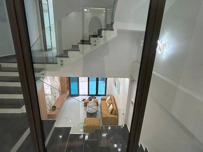 Bán căn nhà 4 tầng ngõ đường Nguyễn Văn Linh, ph Thanh Bình, TP HD, 50m2, mt 4m, 3 ngủ 3