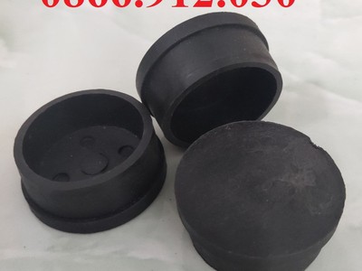 Vì sao nên dùng nắp chụp đầu ống sắt cho bàn ghế, kệ sắt 7