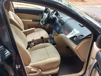 Chính chủ bán xe Chevrolet Aveo sx năm 2017 2