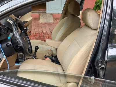 Chính chủ bán xe Chevrolet Aveo sx năm 2017 3