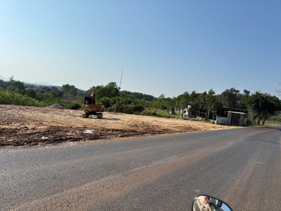 Bán đất mặt tiền đường Dạ LÊ, thuận tiện kinh doanh buôn bán 2