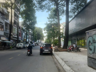 Hạ Giá Bán Gấp Tòa Nhà Văn Phòng Quận 5 Có Sẵn Dòng Tiền 330Trieu/Thang 1