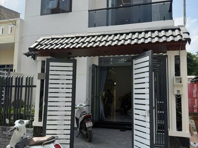 Bán biêt thư đông thạnh hóc môn 6.8 x15 giá 6,2 tỷ 1