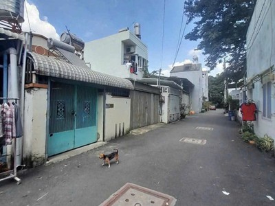 Bán nhà trong ngõ đường số 11, trường thọ, thủ đức, tp hcm - dt 102m2, cấp 4. giá 7,15 tỷ - sổ hồng 0