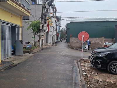 Chính chủ bán nhanh nhà 3 tầng mới xây - đầy đủ nội thất - view công viên, cầu thăng long 1