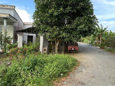 Bán nhà sổ hồng kdc xẻo vạt, đồng tháp. dt 219m2 ful thổ cư 10x18m nở hậu , 2pn, hướng nam. giá 1