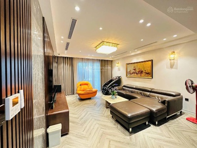 Bán nhà phố hoàng quốc việt - 121m 5 tầng lô góc hai mặt tiền ô tô vỉa hè an sinh kết hợp văn phòng 4