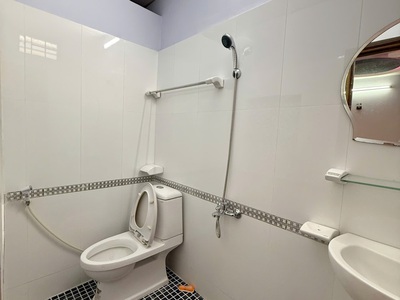 Nhà 2 tầng nở hậu hẻm 3,5m đường âu dương lân p. chánh hưng. giá 7,8 tỷ tl 3