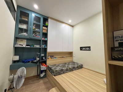 Cho thuê nhà âu cơ 55m2, 3t, 5m, 3n, 3vs, 14 triệu, nguyên căn, ô tô. 4