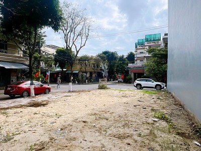 Bán lô góc 2 mặt tiền lý đạo thành 162m2 ngang 8,5m giá 17,9 tỷ 1