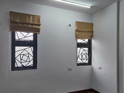 Chính chủ cho thuê nhà 50m2 x 3 tầng ngõ 99 hậu ái, vân canh, 4pn, 4wc, bếp khách. nhà mới đẹp, giá 2