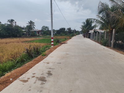 Bán lô đất lúa 4 mặt tiền chuyển thổ phân lô giá chốt 6 tỷ 3