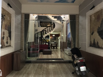 Cho thuê nhà khu phân lô Văn Cao, DT: 90m2, 5 p.ngủ khép kín. 9