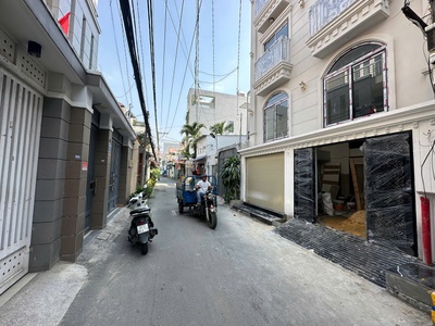 Tin thật 100  bán căn hộ dịch vụ 119m2  6,5x19  x 21p ở quang trung - hxh 6m -dt 1,85 tỷ 7,4/năm 1