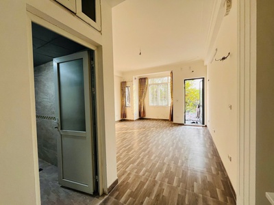 Cho thuê nhà 100m2 x 4 tầng - vỉa hè rộng- mới đẹp 2