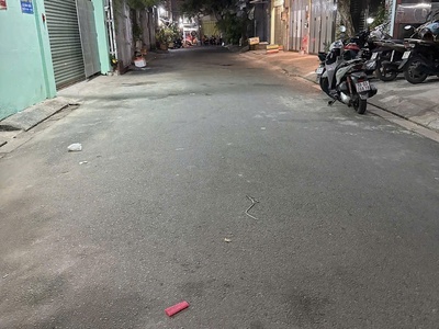 Lê văn quới khu vip nhà lầu-ngay ngã tư 4 xã hẻm xe hơi đỗ cửa 56m2,2tầng 5 tỷ 0