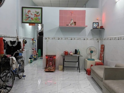 Lê văn quới khu vip nhà lầu-ngay ngã tư 4 xã hẻm xe hơi đỗ cửa 56m2,2tầng 5 tỷ 1