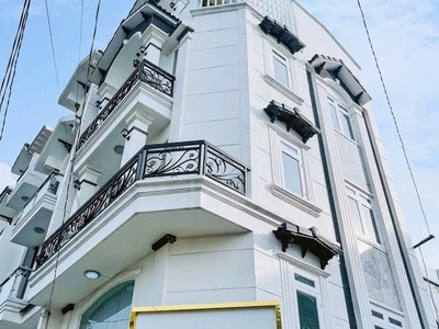 Chính chủ bán nhà đẹp góc 2mặt tiền, ngang 6m,đường ô tô thông, giá chỉ 7.5 tỷ,vừa ở vừa kinh doanh 1