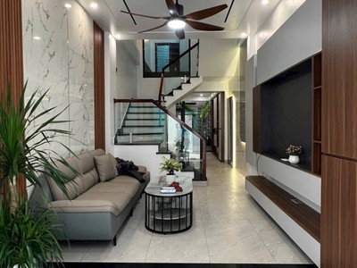 Bán nhà 3 tầng ngõ phố Nguyễn Đình Chiểu, ph Ngọc Châu, TP HD, 40.5m2, 3 ngủ, gần đường 0