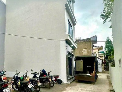 Bán căn nhà 3 tầng ngõ phố Bình Lộc, ph Tân Bình, TP HD, 48.4m2, mt 4.6m, 3 ngủ, 3 vs, ngõ oto 0