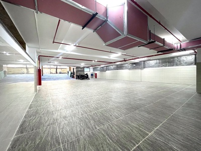 Cho thuê Tòa Văn Phòng VIP 10 Tầng Xây Mới Mặt Phố Hoàng Ngân. Vị Trí Lô Góc. DT 360m2. MT 12m 3