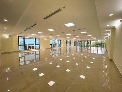 Cho thuê Tòa Văn Phòng VIP 10 Tầng Xây Mới Mặt Phố Hoàng Ngân. Vị Trí Lô Góc. DT 360m2. MT 12m 16