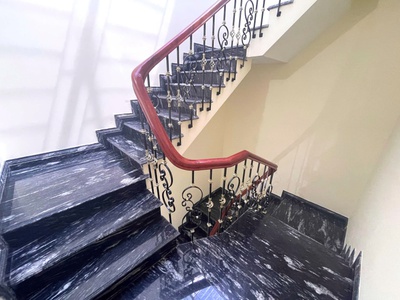 Cho thuê Tòa Văn Phòng VIP 10 Tầng Xây Mới Mặt Phố Hoàng Ngân. Vị Trí Lô Góc. DT 360m2. MT 12m 19