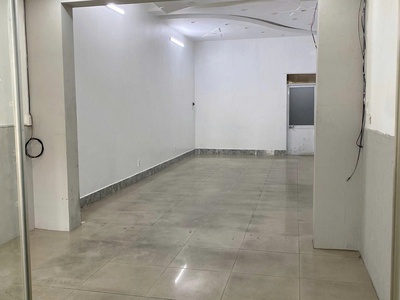 Cho thuê nhà 1T22L mặt tiền Lý Văn Sâm 4