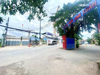 Bán nhà 2 tầng NGANG 8M HẺM XE HƠI đối diện Chung cư HAPPY ONE SORA - 3PN chỉ 4.5 tỷ 0