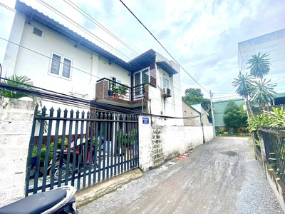 Bán nhà 2 tầng NGANG 8M HẺM XE HƠI đối diện Chung cư HAPPY ONE SORA - 3PN chỉ 4.5 tỷ 5