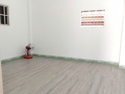 Cho thuê nhà riêng 388/5 Huỳnh Tấn Phát, hẻm Xe Hơi, 130m2, 4PN, 2WC, giá ưu đãi 8