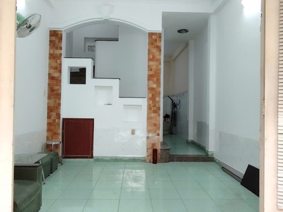 Cho thuê nhà riêng 388/5 Huỳnh Tấn Phát, hẻm Xe Hơi, 130m2, 4PN, 2WC, giá ưu đãi 16