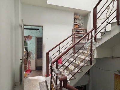 Bán nhà mặt phố lạc long quân, tân bình: 140m2, 4 tầng, 6pn, vị trí vàng kinh doanh, sổ hồng chính 2