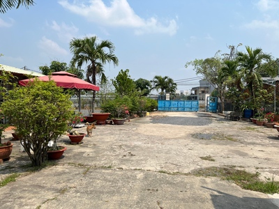 Cần bán 1879m2 kho và 3 nhà cấp 4 đường vào xe tải 0