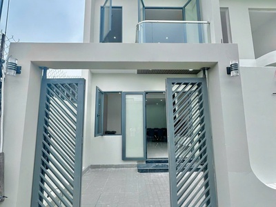 Chỉ 1 tỷ xx0 triệu sở hữu nhà 2 tầng full nội thất, trục dt768, gần kcn thạnh phú 0
