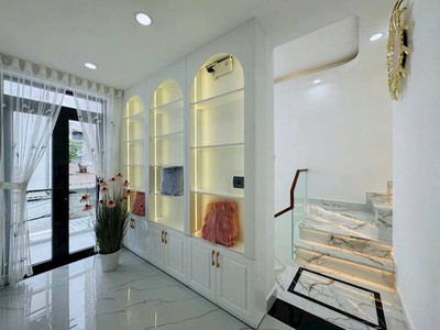 biệt thự quận 7 - giá tốt - 8,9 tỷ - phạm hữu lầu, p. phú mỹ, quận 7 2