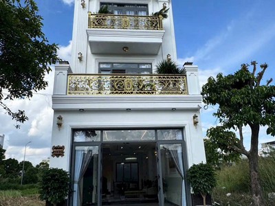 nhà 4 tầng sân thượng - dt 80m - mt đường 8m - khu dân cư anh tuấn đường huỳnh tấn phát 0