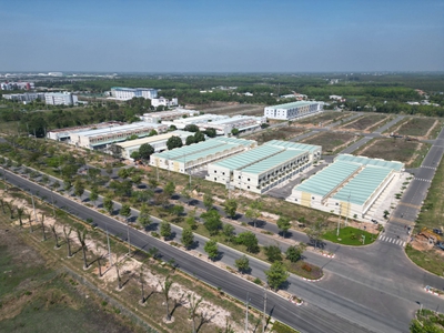 Nhà phố sổ sẵn liền kề bệnh viện quốc tế giá chỉ 2,1 tỷ 4