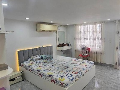 Nhà đẹp - hẻm thông - giá rẻ - full nội thất - tt nhà bè - chỉ 4ti... 2