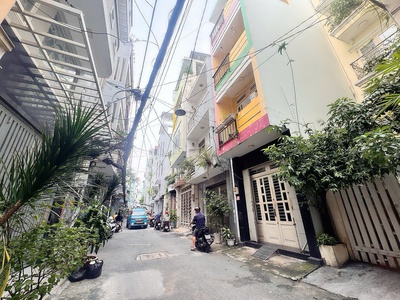 Bán nhà 3 tầng hxh 6m đ.lê văn sỹ, quận 3 - dt siêu lớn 11m2 - chào chỉ 16,5t   lh giang giang: 1