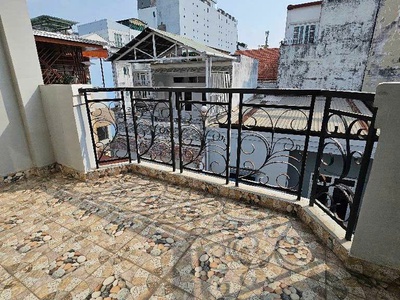 Bán nhà tân hưng, q7    hẻm ô tô 4