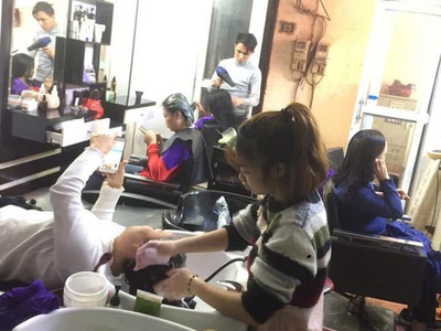 Cần sang nhượng lại mặt bằng salon   phố nguyễn thị định, quận cầu giấy 1