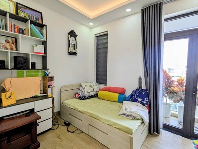 Nhà 2 lầu huỳnh tấn phát quận 7 - 5 m 9m - 6.2 ty-tl 2