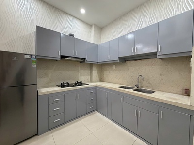 Cực hiếm nhà mới 3 tầng cao đạt q5 - hẻm 4m thông - chỉ hơn 5 tỷ xách vali vào ở ngay 2