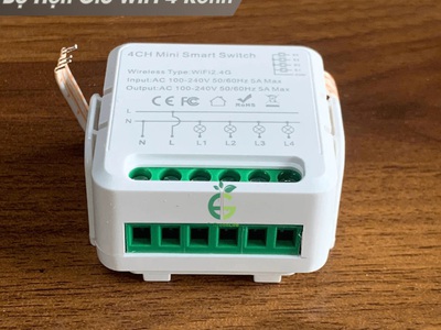 Bộ Điều Khiển Wifi 4 Cổng Tuya dùng để điều khiển bật/tắt 4 thiết bị điện từ xa qua app điện thoại. 2