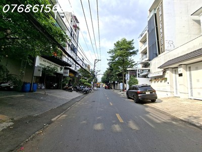 Bán mặt tiền kd gần bên gigamall phạm văn đồng, 2 tầng, 90m2, đường 12m, sổ hồng, giá 13 tỷ tl 0