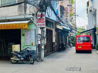 Hẻm xe tải 8m  lô góc 2 mặt tiền 3 tầng 58m ngang lớn 6m đường đồng nai quận10 12.8tỷ 0